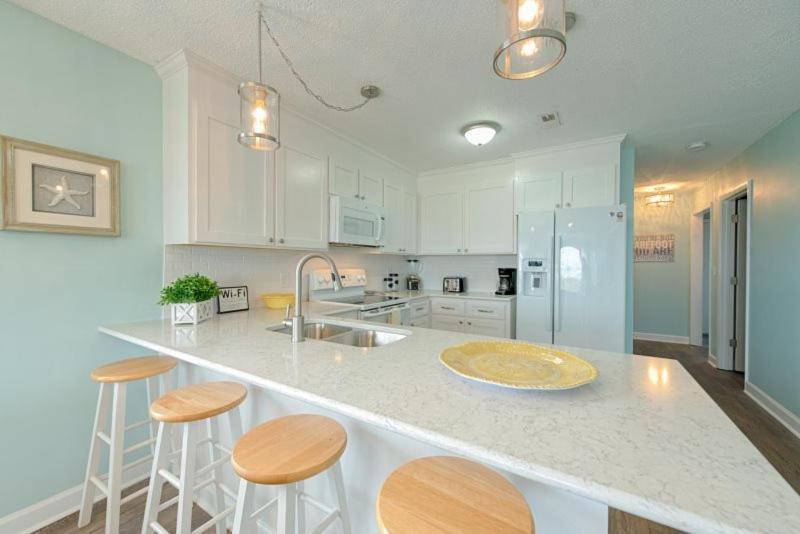 Sandy Dunes Oceanfront Condo - Just Renovated June 2020 Myrtle Beach Exterior foto