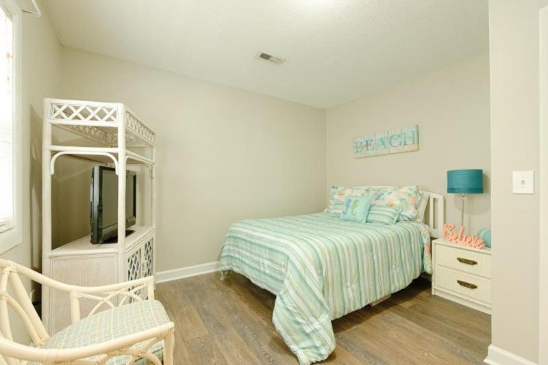 Sandy Dunes Oceanfront Condo - Just Renovated June 2020 Myrtle Beach Exterior foto